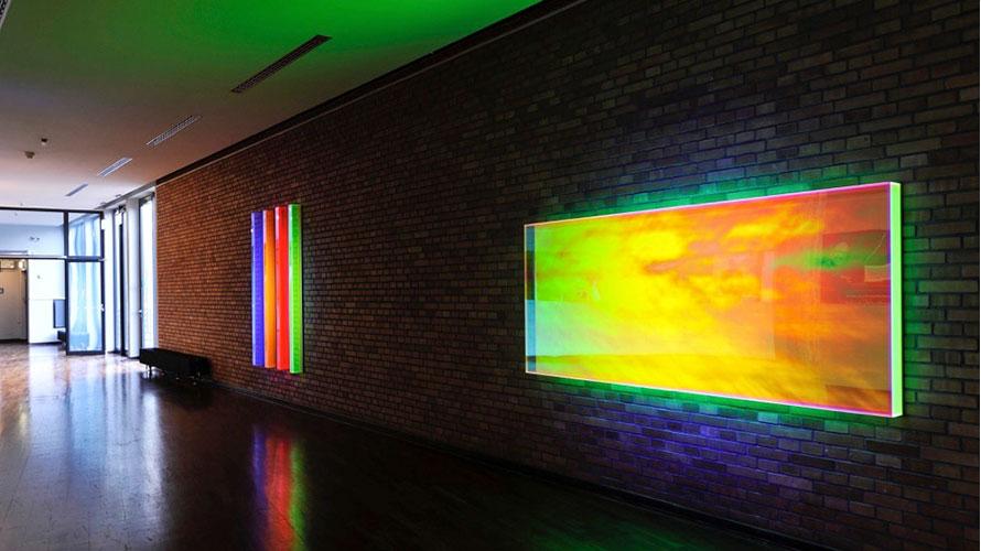 Regina Schumann - light art mirror