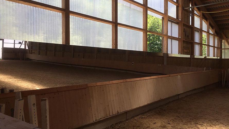 Reitverein Burghöfelen - riding hall mirror installation