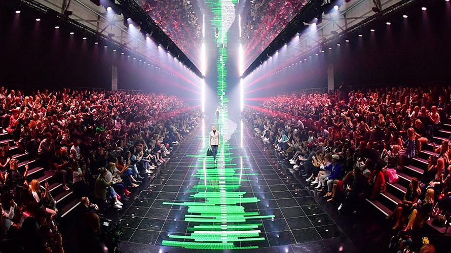 Bread & Butter fashion show - catwalk mirror installation