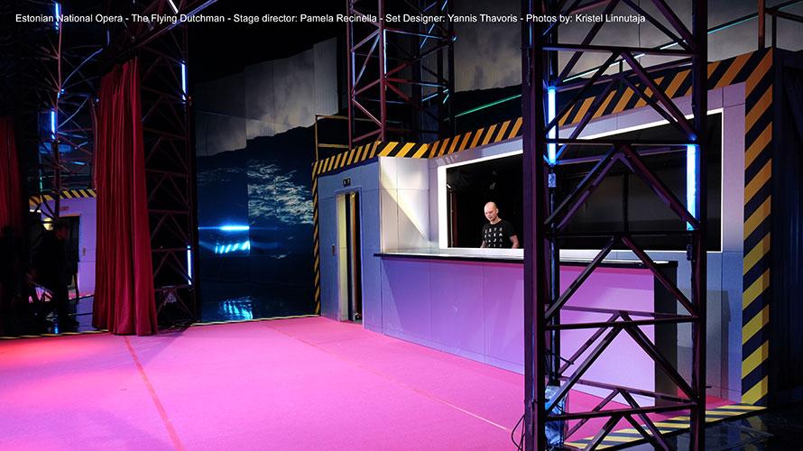 Estonian National Opera, The Flying Dutchman - mirror installation
